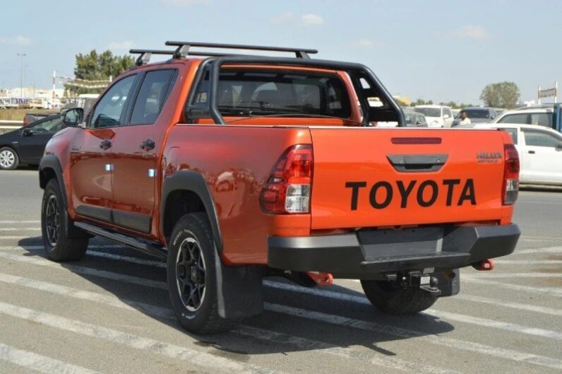 
								2018 Toyota Hilux full									