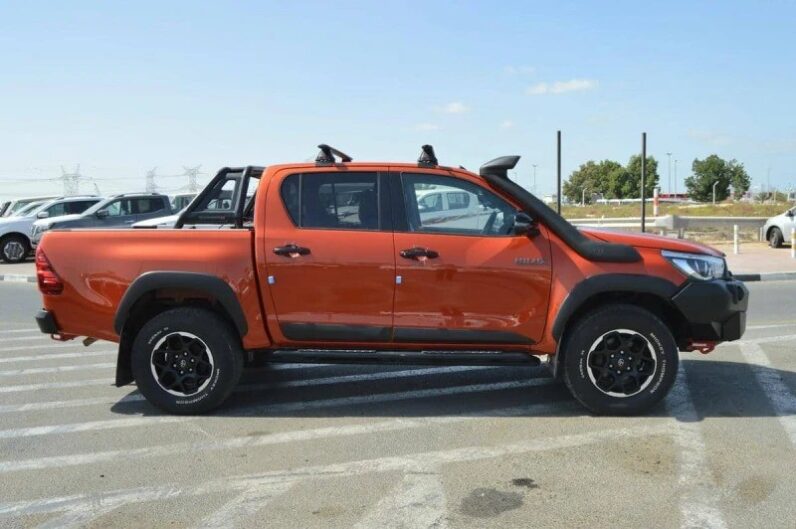 
								2018 Toyota Hilux full									