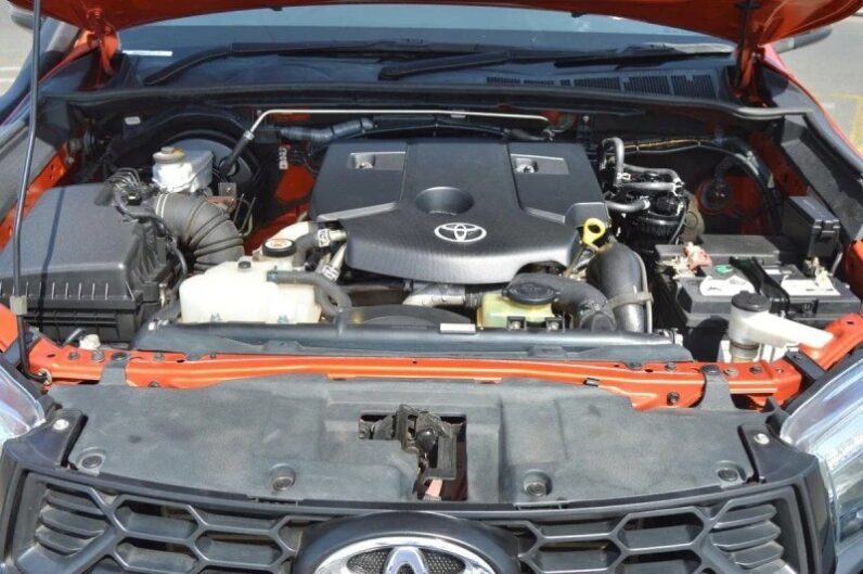 
								2018 Toyota Hilux full									