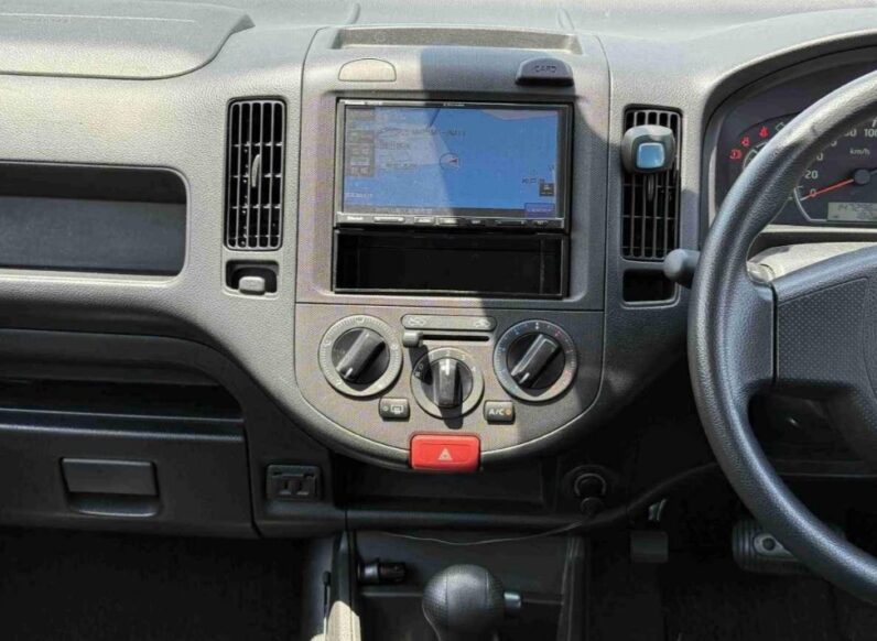 
								2019 Nissan AD 1.6L full									