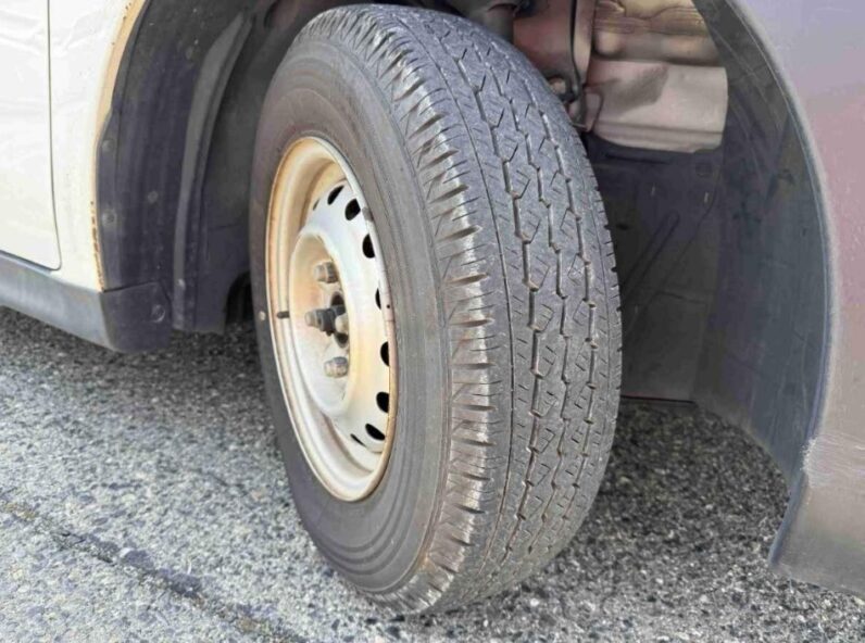 
								2019 Nissan AD 1.6L full									