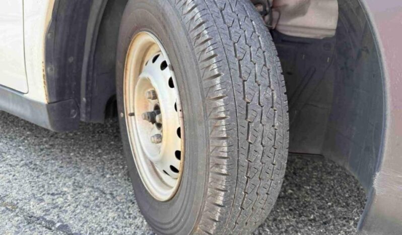 
								2019 Nissan AD 1.6L full									