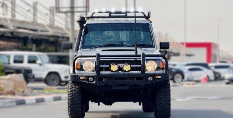 
								2016 Toyota Land Cruiser 70 Series single cab full									