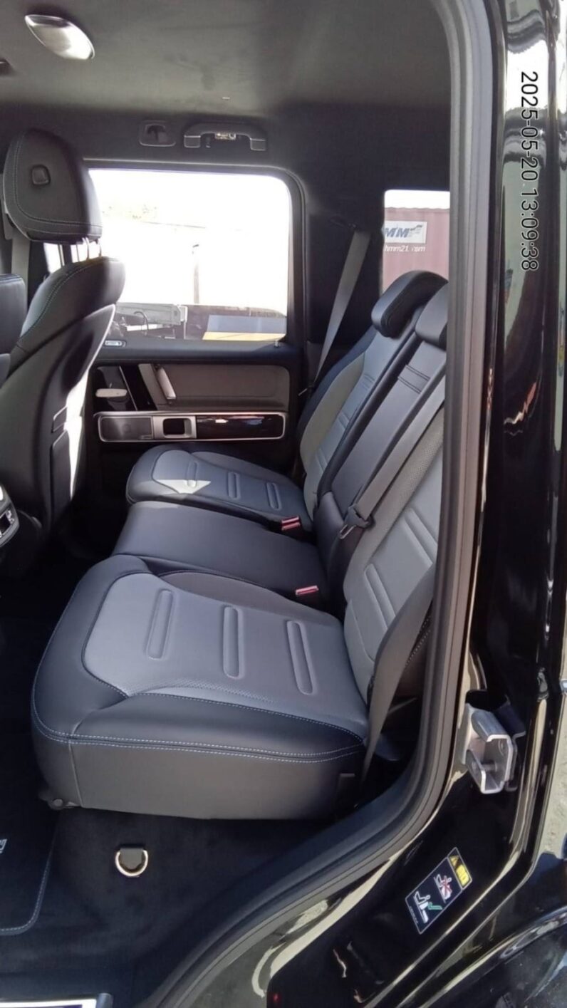 
								2025 Mercedes Benz G580 (EV) full									