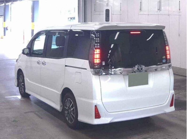 
								2016 Toyota Voxy “Kirameki” full									