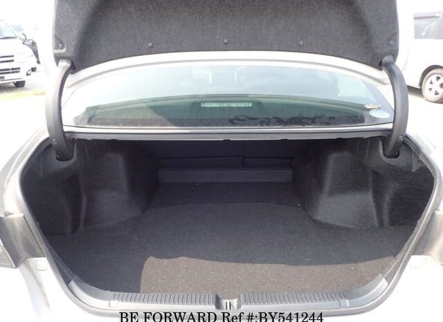 
								2020 Toyota Mark X Premium full									