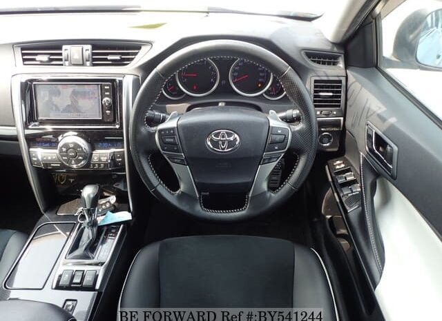 
								2020 Toyota Mark X Premium full									