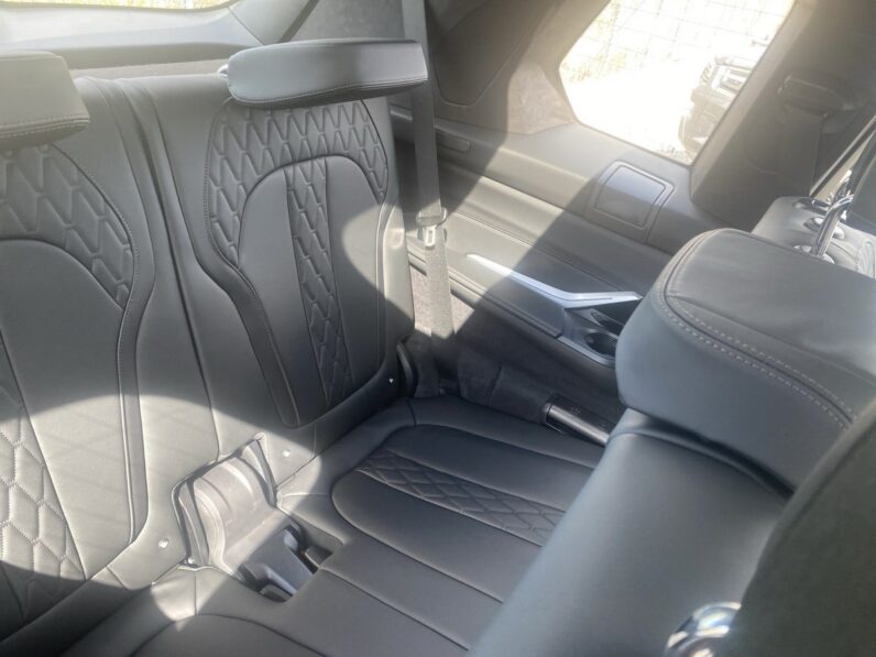 
								2025 BMW X7 40I M Sport full									