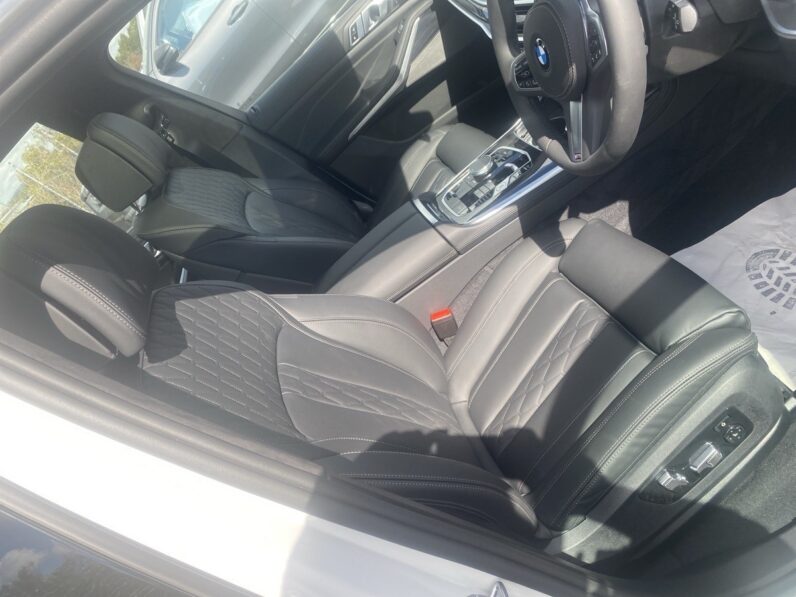 
								2025 BMW X7 40I M Sport full									