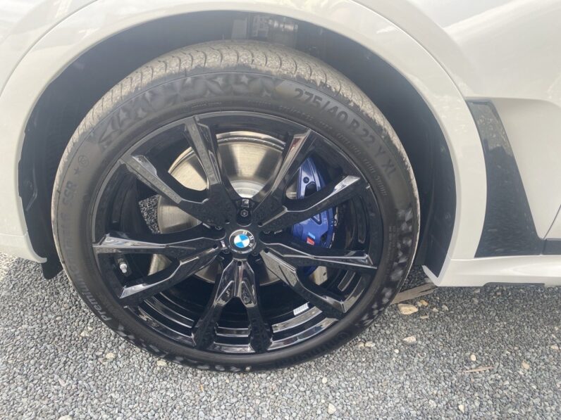
								2025 BMW X7 40I M Sport full									