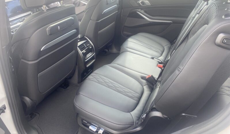 
								2025 BMW X7 40I M Sport full									