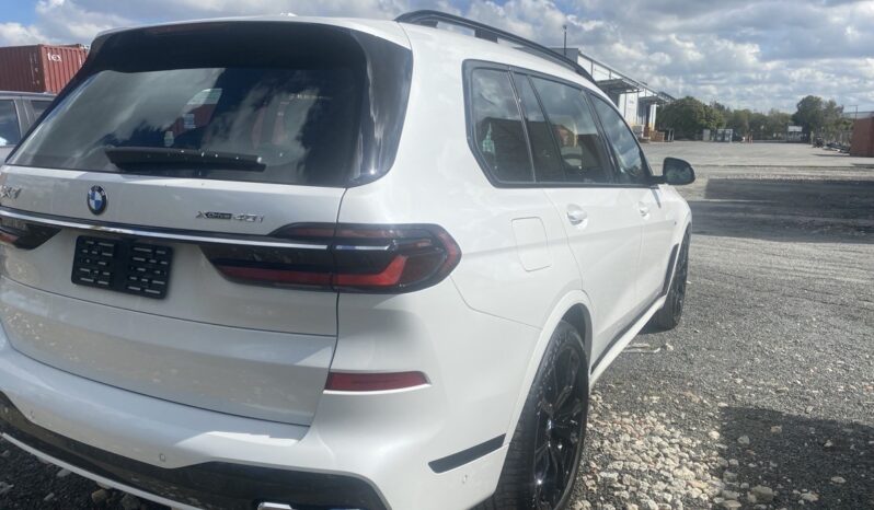 
								2025 BMW X7 40I M Sport full									