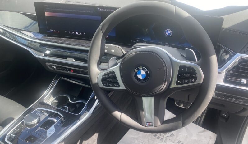
								2025 BMW X7 40I M Sport full									