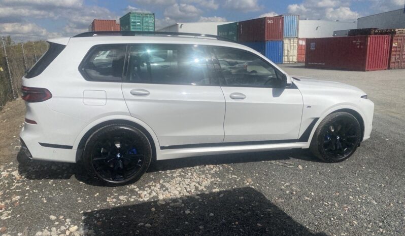 
								2025 BMW X7 40I M Sport full									
