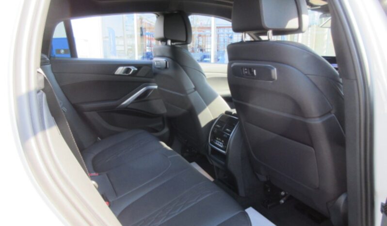 
								2024 BMW X6 60i M Sport full									