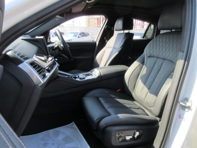 
								2024 BMW X6 60i M Sport full									