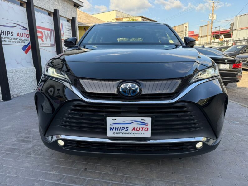 
								2020 Toyota Harrier 2.5L (Z Package) full									