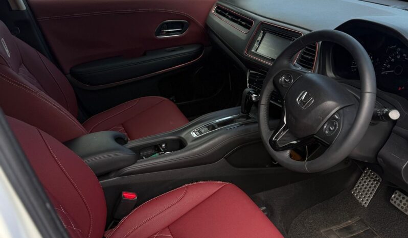 
								2016 Honda Vezel full									