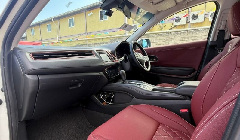 
								2016 Honda Vezel full									