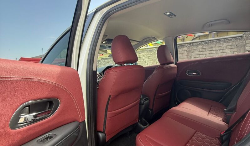 
								2016 Honda Vezel full									