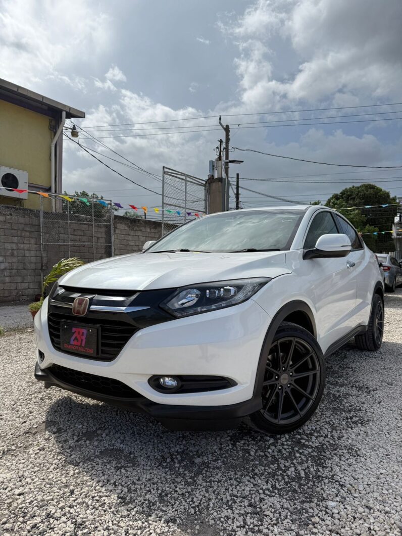 
								2016 Honda Vezel full									