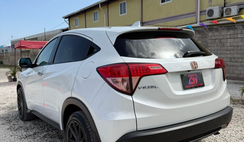 
								2016 Honda Vezel full									