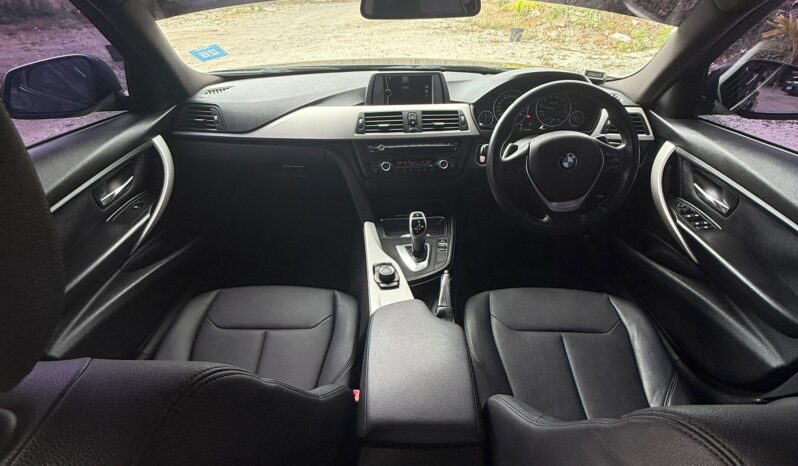 
								2014 BMW 320I M Sport full									