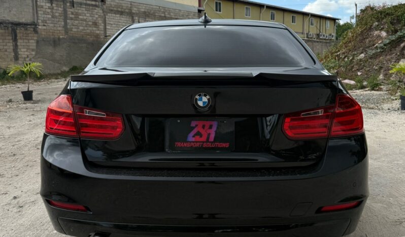 
								2014 BMW 320I M Sport full									