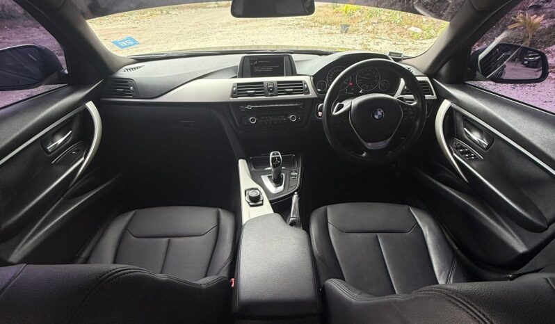 
								2014 BMW 320I M Sport full									