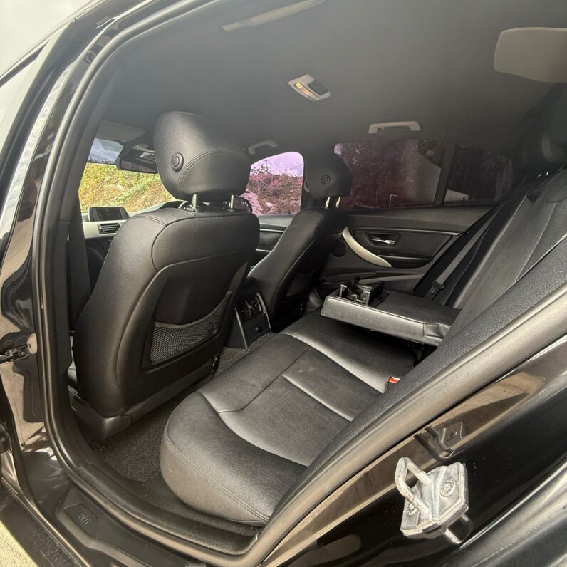 
								2014 BMW 320I M Sport full									