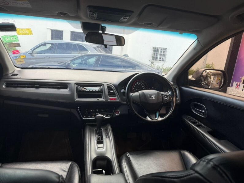 
								2016 Honda Vezel 1.5L full									