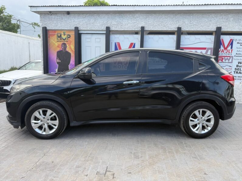 
								2016 Honda Vezel 1.5L full									