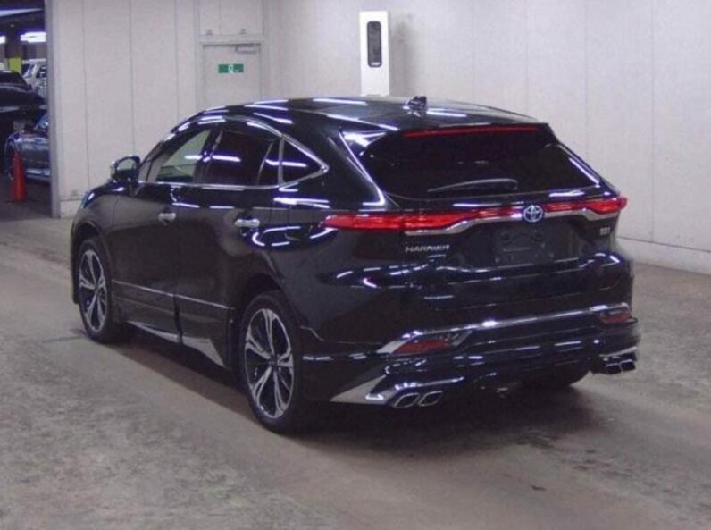 
								2022 Toyota Harrier GS full									