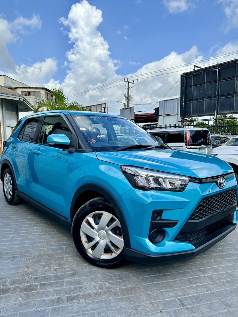 
								2022 Toyota Raize X full									