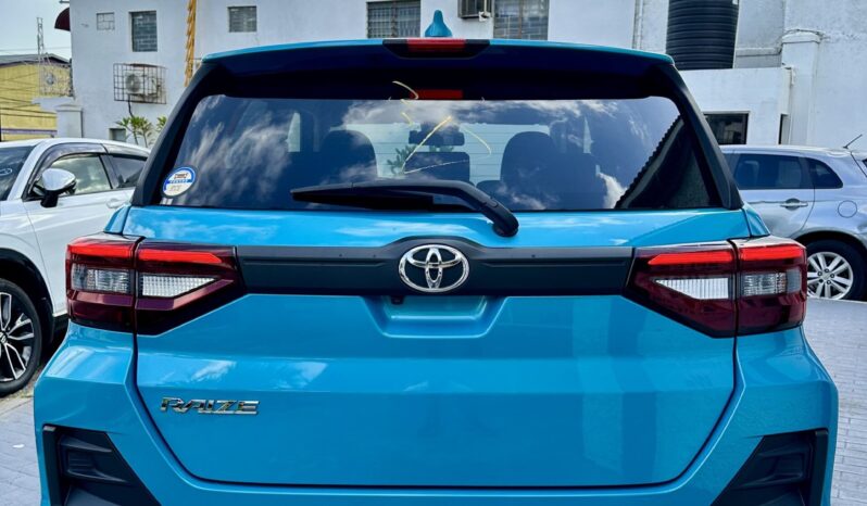 
								2022 Toyota Raize X full									