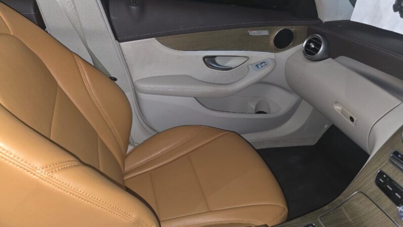 
								2016 Mercedes Benz C200 (100th Anniversary) full									