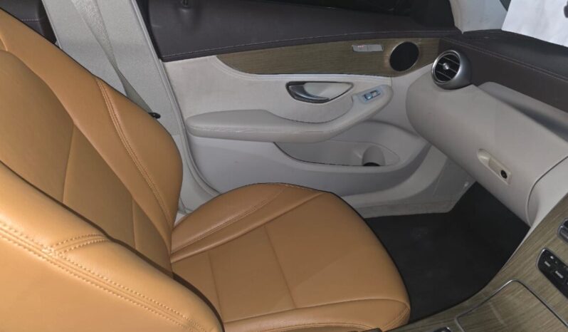 
								2016 Mercedes Benz C200 (100th Anniversary) full									