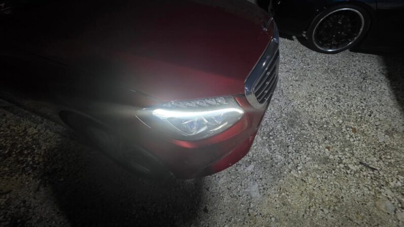 
								2016 Mercedes Benz C200 (100th Anniversary) full									