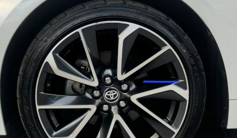 
								2019 Toyota Corolla Sport full									