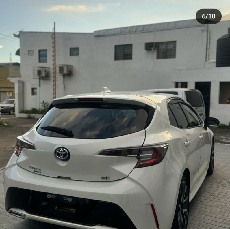 
								2019 Toyota Corolla Sport full									