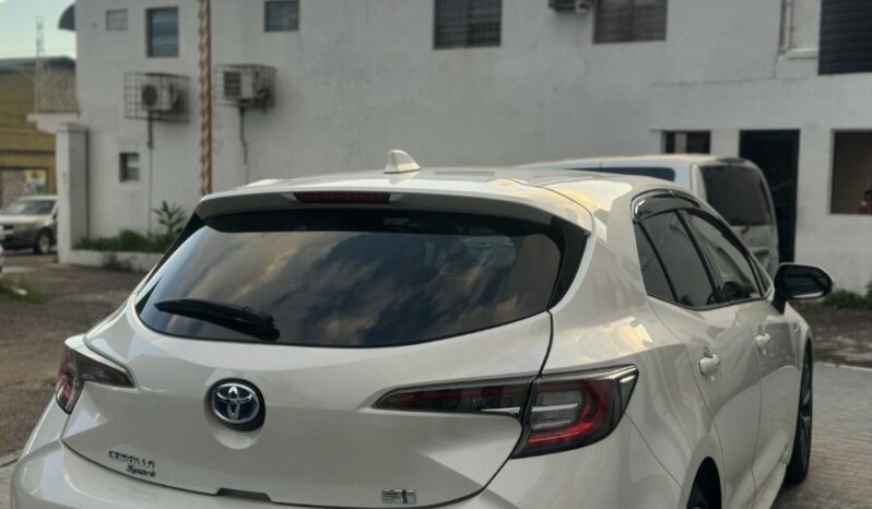 
								2019 Toyota Corolla Sport full									