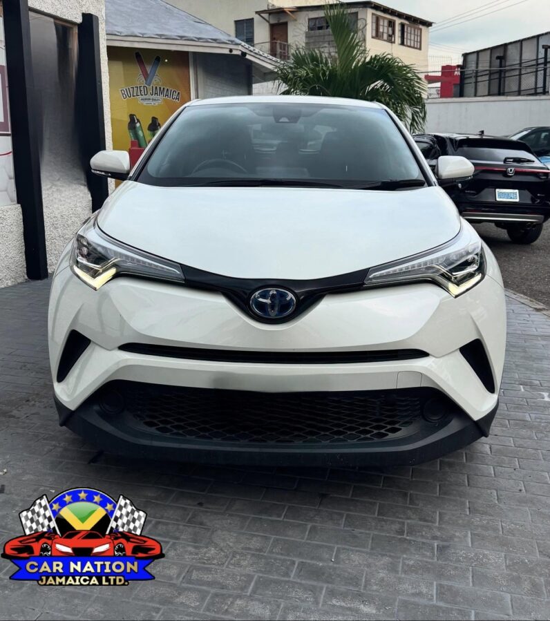
								2018 Toyota CHR full									