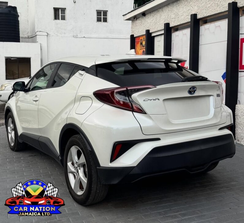 
								2018 Toyota CHR full									