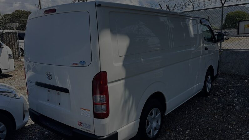 
								2016 Hiace Panel Van (Reefer) full									