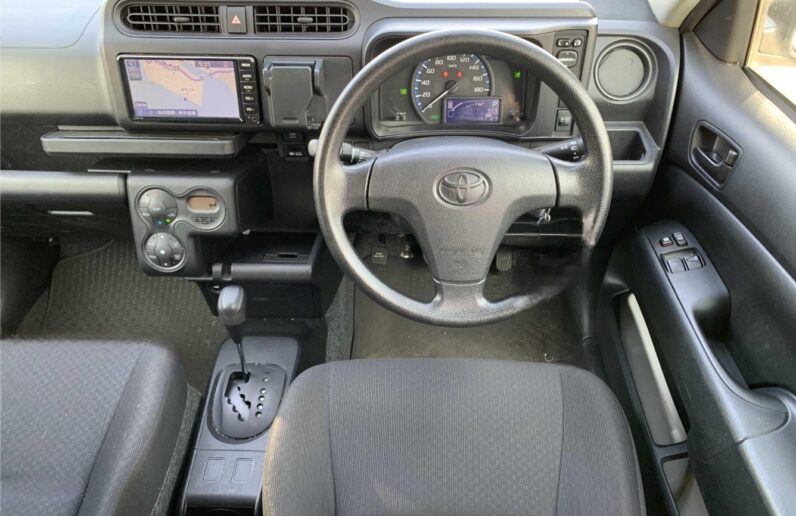 
								2019 Toyota Probox 1.5GL Hybrid full									