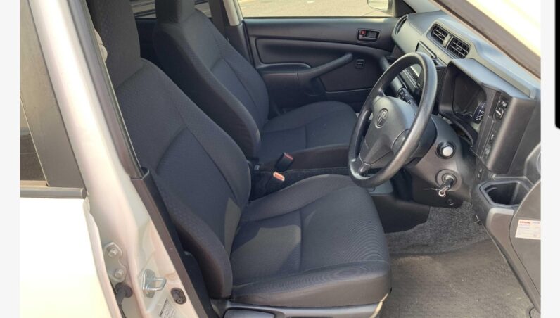 
								2019 Toyota Probox 1.5GL Hybrid full									
