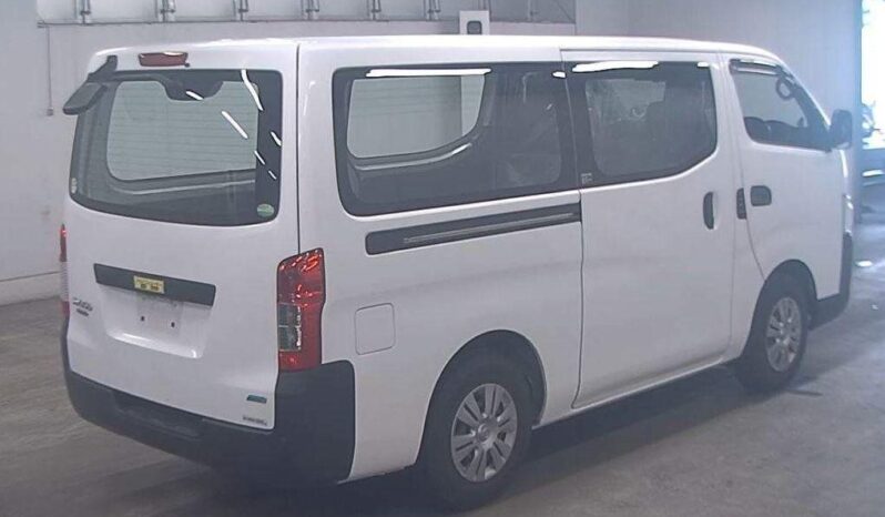 
								2015 Nissan NV350 Caravan 2.5DX full									