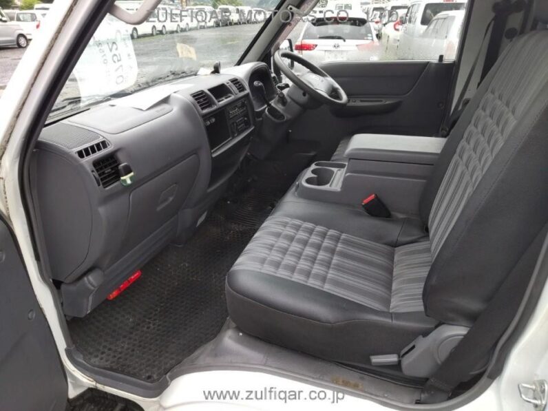 
								2017 Mazda Bongo full									