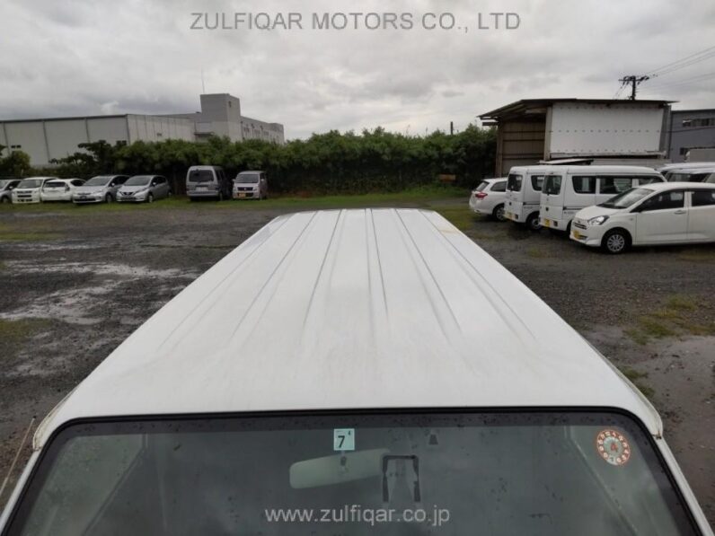 
								2017 Mazda Bongo full									