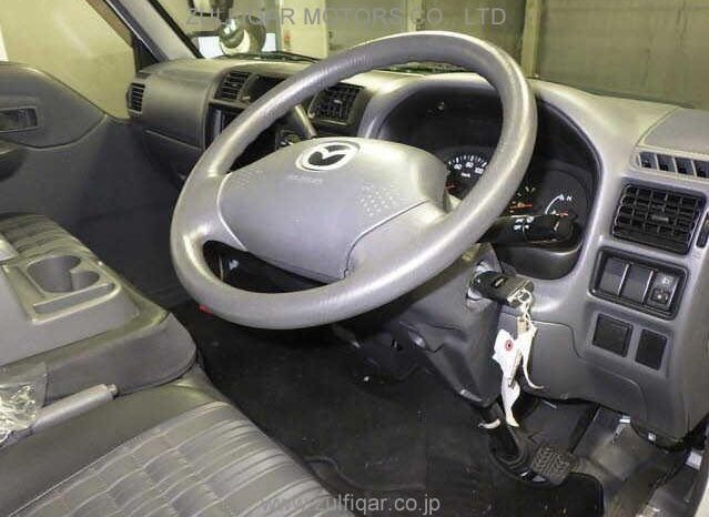 
								2017 Mazda Bongo full									